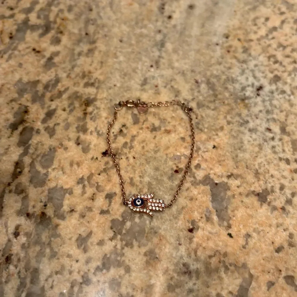 Hamsa woman's gold bracelet
